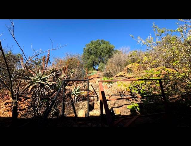 2 BEDROOM HOUSE FOR SALE IN OAKDENE